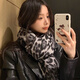 彩卡瑩新款豹紋圍巾女冬季圍脖披肩加厚保暖歐美韓版時(shí)尚日常流蘇女士 豹紋圍巾 黑色