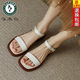 啄木鳥(niǎo)25夏新款舒適軟底平底低跟復(fù)古時(shí)尚百搭一字帶露趾涼鞋女大碼 米白色 37