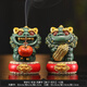 臻凡國(guó)潮獅子一對(duì)好事發(fā)生超萌書(shū)桌勵(lì)志創(chuàng)意禮品擺件畢業(yè)禮物伴手禮品 青砂石-彩金風(fēng)獅爺好事發(fā)生-石鼓