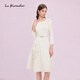 拉珂蒂（La Koradior）修身通勤時(shí)尚新款氣質(zhì)圓領(lǐng)肌理刺繡禮服連衣裙 本白色 M