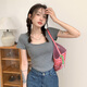 妙奕嘉正肩t恤女士短袖女裝夏季2025新款衣服涼感短款半袖修身高腰短t 方領(lǐng)辣妹螺紋深灰短袖 M 【建議95-105斤】