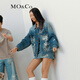 MO&Co.夾克外套夏航海個(gè)性趣味涂鴉倒繭廓形翻領(lǐng)牛仔下擺調(diào)節(jié)摩安珂 牛仔藍(lán)色 XS 155
