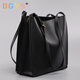 DGVS品牌 輕奢系 時(shí)尚新款水桶包真皮通勤包大容量女包托特包包女斜挎牛皮單肩包送家人 送朋友 黑色