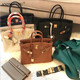 ANDSEEYOU品牌 手提包女牛皮包包女包真皮凱莉包新娘包大容量單肩手提包女 棕色30cm 荔枝紋頭層牛皮