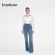 bebe冬季系列女士時(shí)尚鏈條綴飾鏤空微喇長(cháng)款牛仔褲411003 牛仔藍 S