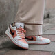 耐克（NIKE）鞋子女a(chǎn)j1板鞋新款低幫舒適防滑耐磨籃球鞋子女鞋運動(dòng)鞋休閑鞋 DM8960-801白粉黑（GS款） 37.5