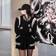 美式復(fù)古飛行員棒球服外套女生春季2025新款甜美V領(lǐng)夾克顯瘦上衣 黑色 3XL