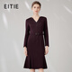 愛(ài)特愛(ài)（EITIE）氣質(zhì)魚(yú)尾修身包臀收腰顯瘦V領(lǐng)釘珠呢子連衣裙大牌冬季新款7207924 酒莊紅60 M 160
