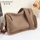 高巴度（GORBADO）頭層牛皮軟皮寬肩帶斜挎包包女2026新款女神節真皮簡(jiǎn)約單肩腋下包 風(fēng)衣灰