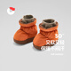 保姆鵝 嬰幼兒羽絨護腳套保暖防風(fēng)童趣多色松緊冬寶寶學(xué)步鞋[NG3040] 胖橘黃 12cm