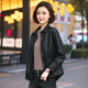 兔芊真皮夾克女中年媽媽皮衣外套2025春秋新款綿羊皮衣女短款韓版外套 黑色 均碼 2XL建議120-130斤