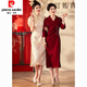 皮爾卡丹（pierre cardin）高貴優(yōu)雅媽m媽嫁女兒訂婚宴禮服2025春季新款年輕喜婆婆結(jié)婚旗袍 紅色 2XL 建議120-135斤