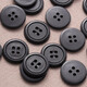 若軒西裝褲子大衣小黑紐扣衣服工作服圓形四眼紐扣扣子各種大全批發(fā) 黑色 小號20mm 30顆