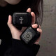 山頭林村創(chuàng  )意小眾立體克羅心Airpods pro二代保護套適用蘋(píng)果無(wú)線(xiàn)藍牙耳機4/2/3代新款全包一體仿皮質(zhì)硬套個(gè) 黑色（小十花） 蘋(píng)果 AirPods 4（2024新款）