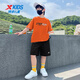 特步（XTEP）兒童運動套裝夏季短袖短褲兩件套冰絲速干2025新款6-16歲男童夏裝 橘T黑褲 140