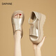 DAPHNE達(dá)芙妮時(shí)尚百搭厚底懶人涼鞋女夏季新款外穿鏤空露趾平底增高女鞋 金色 【跟高7厘米】 35
