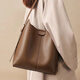 參拾憶水桶包包女2026新款秋冬腋下單肩斜挎包托特包簡(jiǎn)約時(shí)尚通勤手提包 通勤水桶包【9972咖啡色】