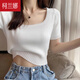 柯蘭娜大碼白色短袖t恤女2025年新款夏季方領(lǐng)短款針織衫遮肚子冰絲上衣 白色短袖 均碼 建議120斤以下
