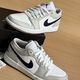 CLENIKEEDAIR NIKE純?cè)瑼J1 Low 白藍(lán)紅低幫籃球鞋男女百搭休閑運(yùn)動(dòng)滑板鞋DC Aj1白灰藍(lán) 氣墊摩擦有聲 純?cè)S直發(fā) 40