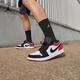 耐克（NIKE）Jordan官方喬丹AJ1男子經(jīng)典黑紅配色板鞋夏新款運動鞋 IB8971 106白/黑/校園紅 40