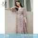 玖姿·安娜蔻優(yōu)雅復(fù)古肌理感靈動垂墜輕禮服連衣裙女秋款 花紫紅 M