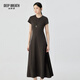 深呼吸DEEP BREATH女裝圓領(lǐng)抗菌醋酸收腰長(cháng)款大擺連衣裙A500507 A500508 松果褐-加長(cháng) (建議身高165cm以上) L (4)