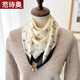 范詩(shī)奧磁吸扣三角巾小方巾絲巾女春秋冬季護(hù)頸保暖圍脖子薄紗巾圍巾時(shí)尚 小馬頭70緞扣-米白
