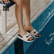 耐克（NIKE）官方男女童KAWA大童拖鞋室內(nèi)易穿脫舒適819352 100白色/黑 35