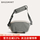 BAGSMART斜挎包大容量相機包男女休閑通勤便攜單肩包胸包郵差包戶外包送禮 灰色 中包