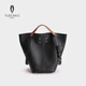 TUSCAN'S馬術(shù)包女2025新款真皮手提水桶包時(shí)尚通勤單肩包時(shí)代雙魚(yú) 黑色