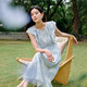 茵曼碎花無(wú)袖連衣裙2025夏季女裝新款度假風(fēng)收腰長(zhǎng)裙 湖水藍(lán)色花  L