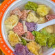 增運(yùn)網(wǎng)紅彩色蔬菜汁小金魚餛飩新鮮云吞混沌速食早餐水餃冷凍半成品 下單送料包 好吃特快搶 彩色小云吞 (約36個(gè))