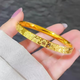 如潼金包銀櫻花碎冰冰手手鐲女款時(shí)尚輕奢爆閃櫻花環(huán)子碎碎金手鐲 櫻花碎冰冰手鐲56 24克金1.2克