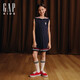 GAP女童2025夏季新款小熊刺繡海軍領百褶連衣裙兒童裝運動767071