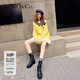 MO&Co.秋冬美式學院風毛絨章仔V領含設計感香蕉袖毛衣 明黃色 S 160