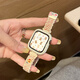 炫戴（XUANDAI）蘋(píng)果小熊丨適用蘋(píng)果手表s10表帶編織apple watch s9腕帶iwatch s8保護套女款s7夏天s6智能運動(dòng)配件 【套裝】蘋(píng)果熊-奶白春櫻色+保護套 42mm適用Appl
