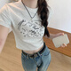 妙奕嘉短袖t恤女新款2025女士t恤衫女款潮流短款洋氣顯瘦遮肚子正肩上衣 韓版淺灰色短款趣味印花短袖 M 【建議80-100斤】