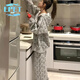 EPET胖mm大碼設(shè)計(jì)感套裝女春秋26-300斤減齡連帽衛(wèi)衣遮胯闊腿褲兩件套 灰色套裝 XL 【120-150斤】