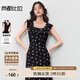 尚都比拉前方領(lǐng)后V領(lǐng)拼接荷葉邊系帶碎花連衣裙女夏季通勤收腰顯瘦中長(cháng)裙