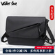 Walker Shop斜挎包男士單肩包大容量休閑包包2025新款戶(hù)外運(yùn)動(dòng)背包男時(shí)尚男包 黑色【30*8*21CM】