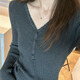 暄琰 深灰色V領(lǐng)針織打底衫女內搭早秋款洋氣加厚軟糯收腰顯瘦長(cháng)袖上衣 軟糯收腰打底衫深灰色 均碼