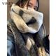 viney圍巾女秋冬季2025新款加厚保暖圍脖女士披肩元旦生日圣誕節禮物 黑灰色-高端禮盒裝