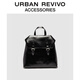 URBAN REVIVO秋季新款女亮面PU扣帶背包UAWB50260+ 黑色