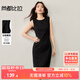 尚都比拉【小蠻腰】2025秋季通勤圓領(lǐng)分割修身收腰無(wú)袖背心小黑裙連衣裙