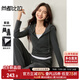 尚都比拉秋季通勤撞色女士套裝V領(lǐng)連帽收褶顯瘦長(cháng)袖T恤直筒休閑長(cháng)褲兩件套