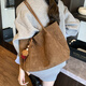 欣方帥通勤復古大容量包包女式2025新款休閑簡(jiǎn)約單肩包秋冬季手提托特包 棕色絨面復古包包含掛件