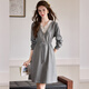 白鹿語(yǔ)連帽假兩件衛衣裙2025秋季新款休閑收腰中長(cháng)款連衣裙 灰拼白 L