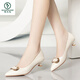 啄木鳥(niǎo)品牌2025真皮新款低跟單鞋女2025春秋3公分小跟淺口女鞋 米白色 34