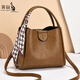 袋鼠真皮單肩包包女2025新款斜挎包大容量手提水桶包單肩軟皮 板栗色