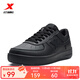 特步（XTEP）【國潮】女鞋板鞋空軍一號夏季鞋子休閑鞋情侶運動(dòng)鞋小白鞋 黑/黑底-男（新版） 42